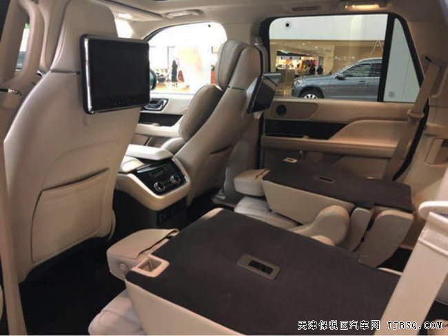 18款林肯領(lǐng)航員3.5T美規(guī)版 全景/后娛/金屬漆現(xiàn)車128萬(wàn)