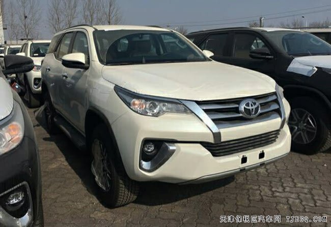 2018款豐田穿越者2700中東版 3氣囊/7座/17輪現(xiàn)車29.8萬