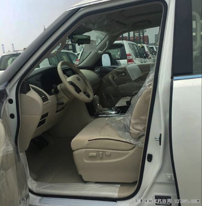 18款日產(chǎn)尼桑途樂Y62中東版 天窗/七座/18輪現(xiàn)車51.8萬