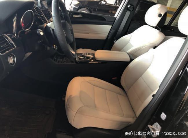 18款奔馳GLE400加拿大版 雷測包/運動包/21輪現(xiàn)車86.5萬