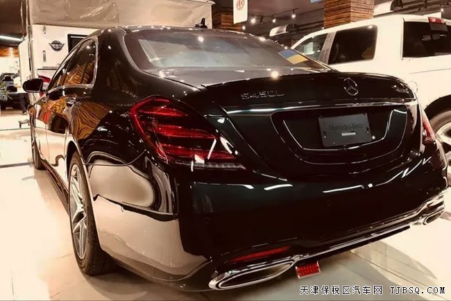 2018款奔馳S450加拿大版轎車 天津港現(xiàn)車優(yōu)享經(jīng)典