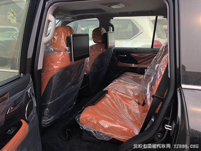 平行進(jìn)口車?yán)卓怂_斯LX570加拿大版 18款現(xiàn)車震撼呈現(xiàn)