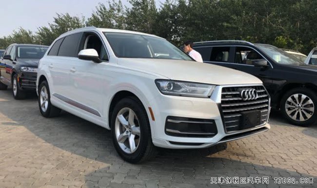 2018款奧迪Q7加規(guī)版 全景天窗/手寫板/倒影現(xiàn)車64萬優(yōu)享