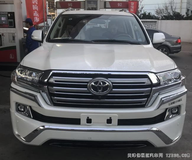 2018款豐田酷路澤4000中東版 天津港現(xiàn)車優(yōu)惠尊享