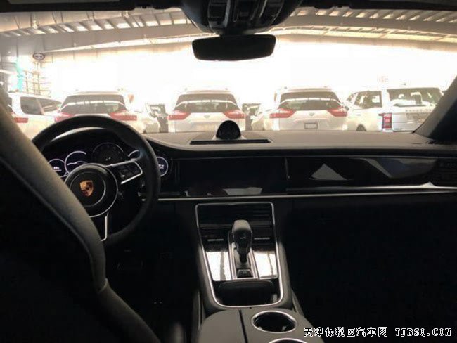 2018款保時(shí)捷帕納梅拉加規(guī)版 保稅區(qū)現(xiàn)車尊享經(jīng)典