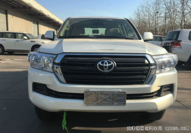 2018款豐田酷路澤4000中東版 后掛雙油/17輪現(xiàn)車(chē)62.2萬(wàn)
