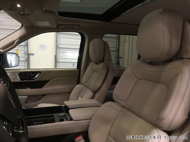2018款林肯領(lǐng)航員加規(guī)版七座SUV 現(xiàn)車惠滿津城