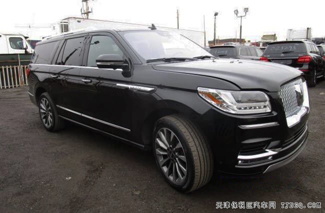 2018款林肯領(lǐng)航員3.5T七座SUV 加規(guī)版現(xiàn)車震撼呈現(xiàn)