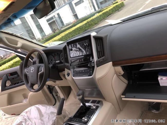 18款豐田酷路澤4500中東版 大包圍/8氣囊/18輪現(xiàn)車114萬