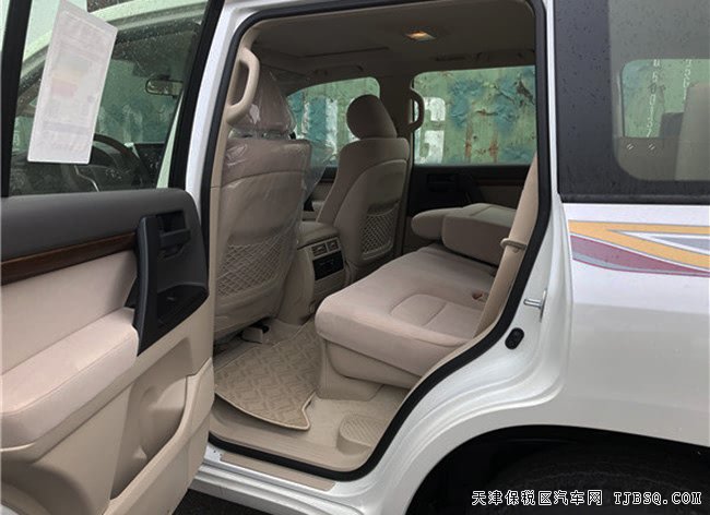 2018款豐田陸地巡洋艦4000中東版 現(xiàn)車震撼讓利