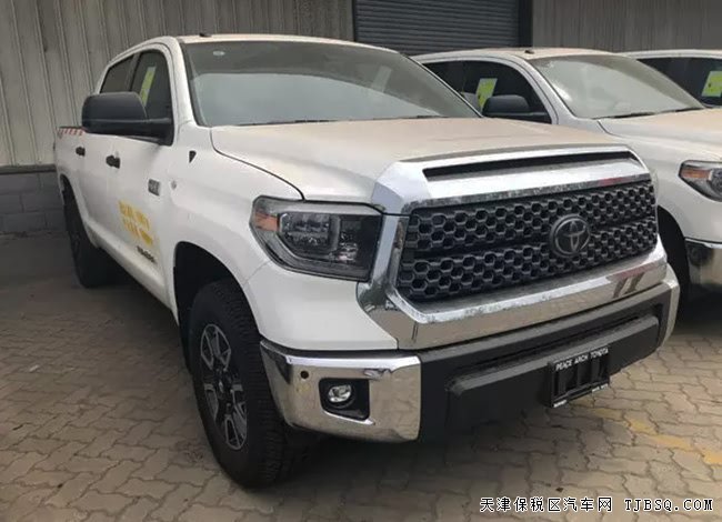 2018款豐田坦途5.7L美式皮卡 天津港現(xiàn)車絢麗來(lái)襲