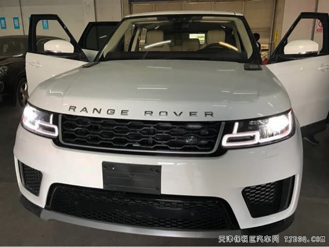 2018款路虎攬勝運動汽油版 全景天窗/液晶儀表現(xiàn)車87萬