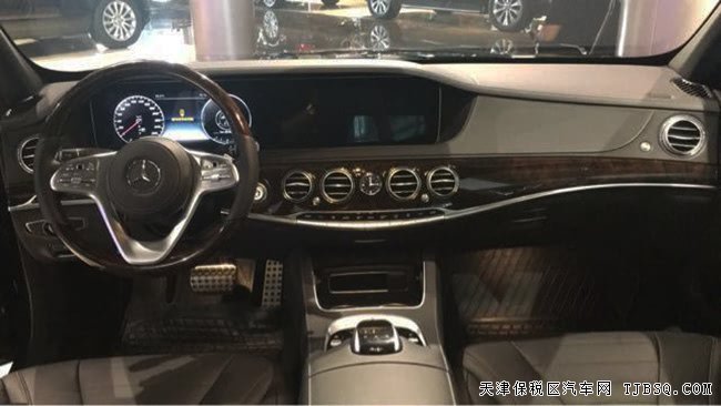 18款奔馳S560加規(guī)版 AMG運(yùn)動包/豪華包/駕輔包現(xiàn)車149萬