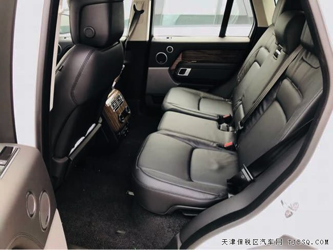 2018款路虎攬勝3.0T行政汽油版 天津港現(xiàn)車精選