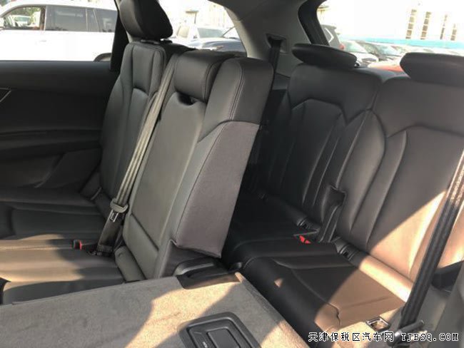 2018款?yuàn)W迪Q7加規(guī)版 全景天窗/7座/手寫板現(xiàn)車62萬(wàn)惠購(gòu)