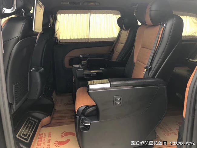平行進(jìn)口車18款奔馳V250中東版 7座MPV現(xiàn)車優(yōu)購