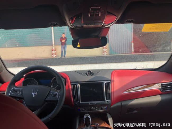 平行進口車瑪莎拉蒂levante加規(guī)版 18款現(xiàn)車優(yōu)購