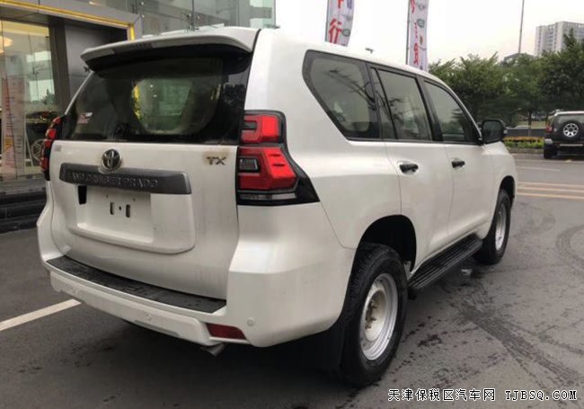 2018款豐田普拉多2.7L經(jīng)典SUV 7座現(xiàn)車優(yōu)惠呈現(xiàn)