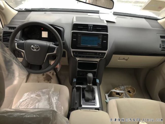 2018款豐田普拉多2.7L經(jīng)典SUV 7座現(xiàn)車優(yōu)惠呈現(xiàn)