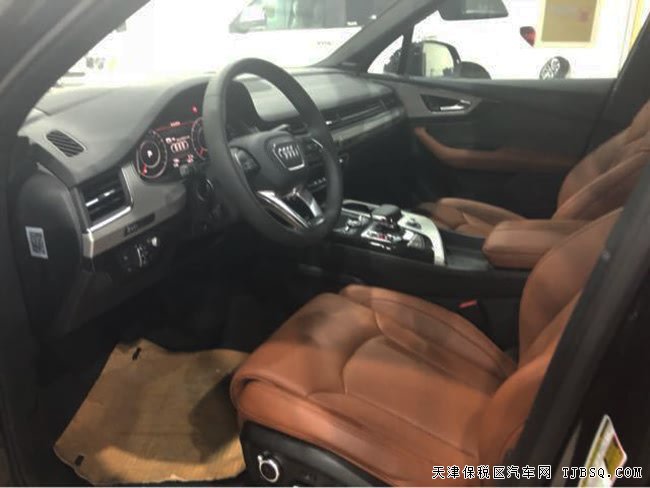 平行進(jìn)口車17款?yuàn)W迪Q7加規(guī)版 動(dòng)態(tài)包/駕駛包現(xiàn)車86.5萬