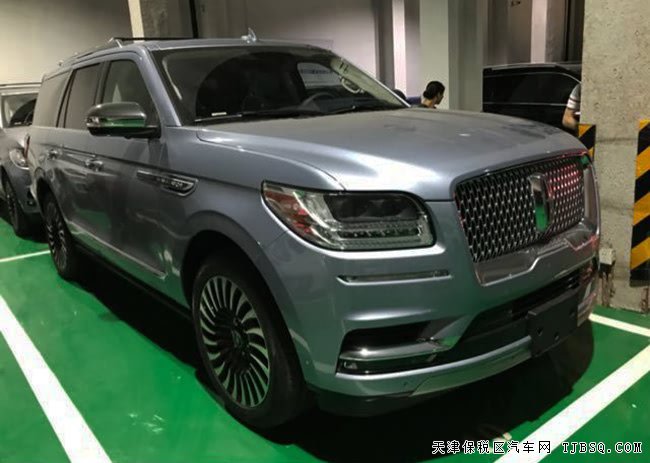 2018款林肯領航員3.5T黑標限量版 800A包/22輪現(xiàn)車168萬