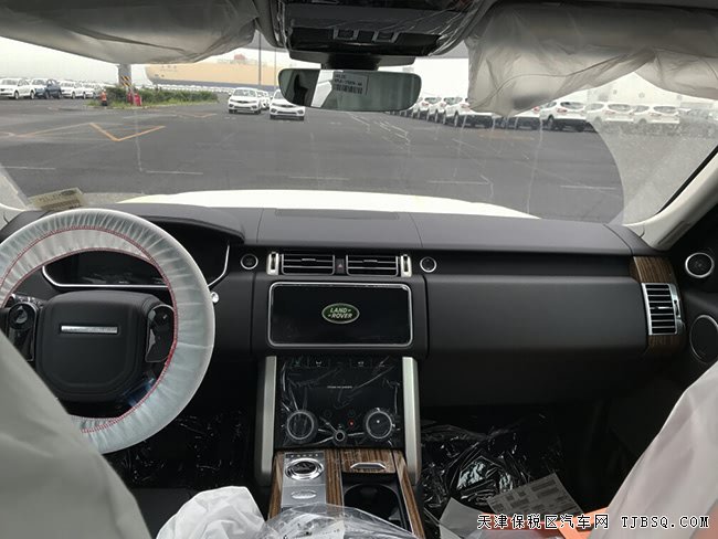 2018款路虎攬勝3.0T汽油版 矩陣LED/全景/20輪現(xiàn)車114萬