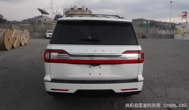 2018款林肯領(lǐng)航員3.5T美規(guī)版7座SUV 現(xiàn)車優(yōu)享經(jīng)典