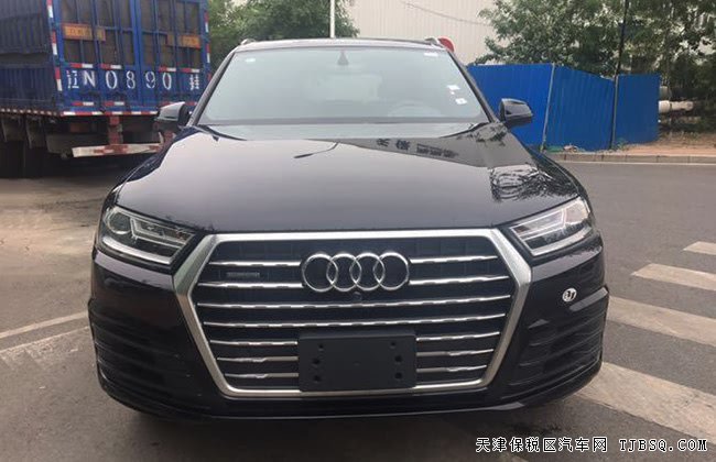 2018款?yuàn)W迪Q7加規(guī)版 全景/駕駛增強(qiáng)包/S-line包現(xiàn)車73萬