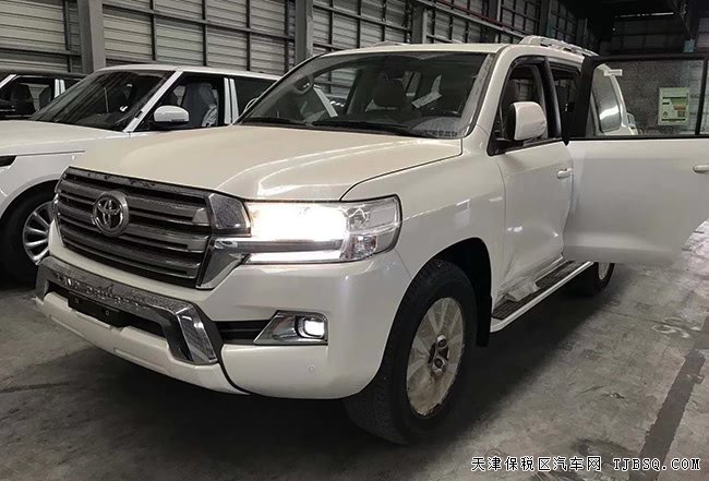 2018款豐田酷路澤4500中東版 天窗/18輪/氙燈現(xiàn)車98.5萬