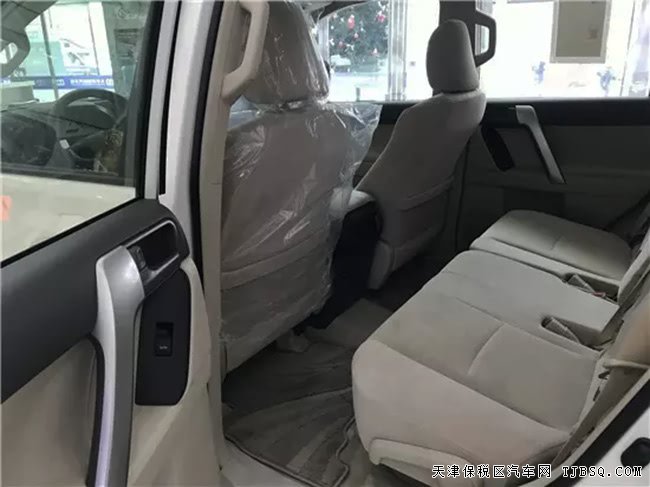 平行進(jìn)口車18款豐田霸道2.7L 中東版現(xiàn)車優(yōu)惠來(lái)襲