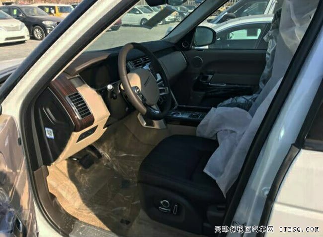 17款路虎攬勝3.0T柴油VOGUE版 二代/20輪/全景現(xiàn)車114萬
