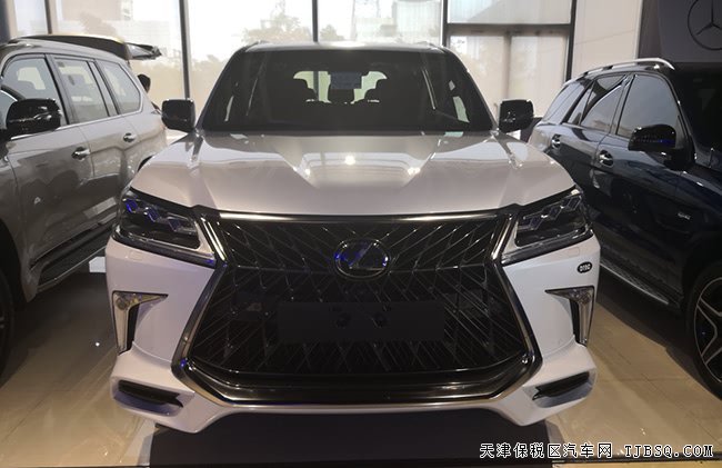 2018款雷克薩斯LX570中東限量版 金屬漆/大包圍現(xiàn)車166萬