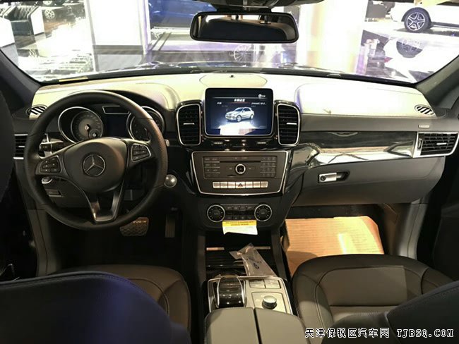 18款奔馳GLE550E混動美規(guī)版 19輪/天窗/P02包現(xiàn)車85.3萬