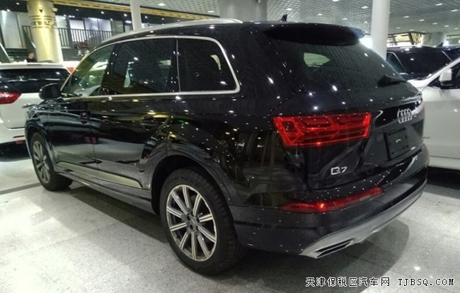 2018款?yuàn)W迪Q7加拿大版 20輪/七座/全景天窗現(xiàn)車58.5萬(wàn)起