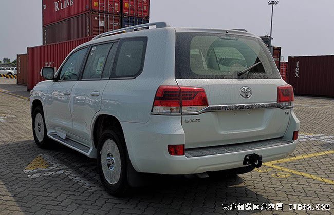 2018款豐田酷路澤4000中東版 18輪/天窗/遙啟現(xiàn)車67.3萬
