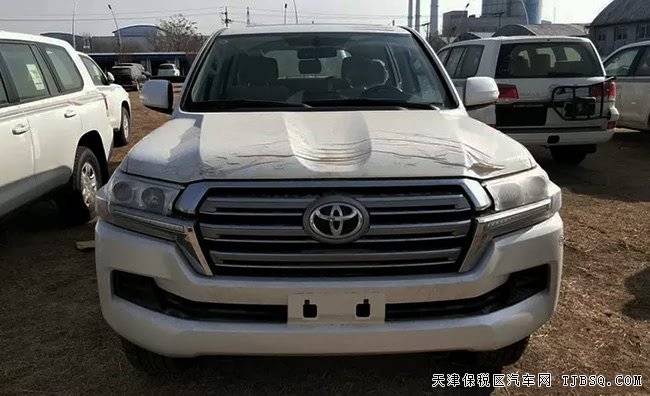 2018款豐田陸地巡洋艦4.0L中東版 現(xiàn)車(chē)鉅惠來(lái)襲