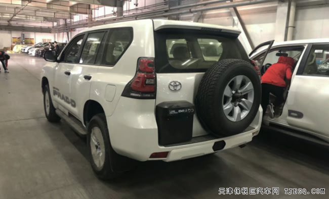 2018款豐田霸道2700中東版 天窗/后掛/17鋁輪現(xiàn)車45.3萬