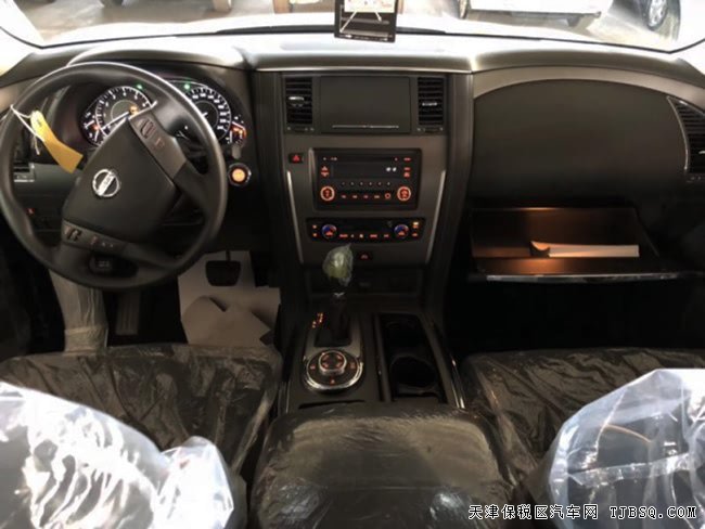18款日產(chǎn)尼桑途樂Y62中東版 保稅區(qū)現(xiàn)車魅力呈現(xiàn)