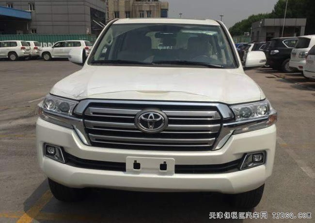 2018款豐田酷路澤4600中東版 陸巡V8現(xiàn)車津城鉅惠
