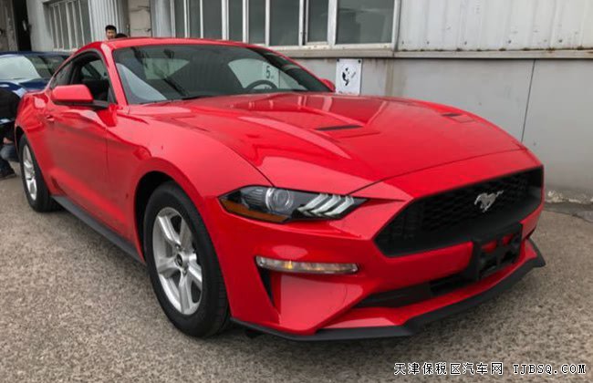 平行進(jìn)口車18款福特野馬2.3T加規(guī)版 天津港現(xiàn)車29萬鉅惠