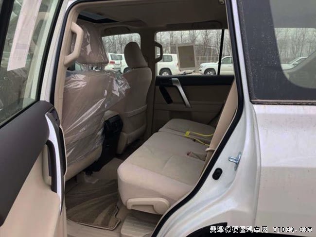 18款豐田普拉多2700中東版 經(jīng)典越野現(xiàn)車震撼讓利