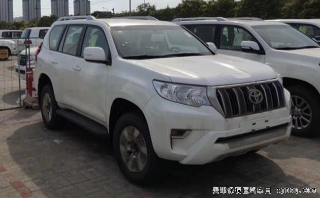 2018款豐田霸道3000中東版 七座/17輪/底掛備胎現(xiàn)車54萬