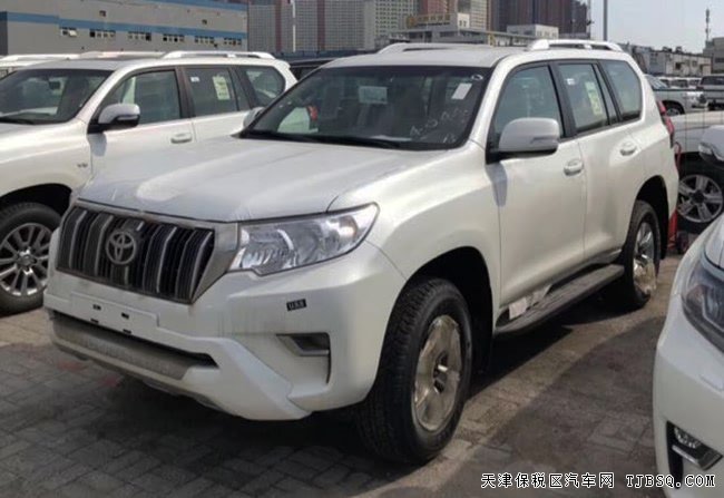 2018款豐田霸道3000中東版 七座/17輪/底掛備胎現(xiàn)車54萬