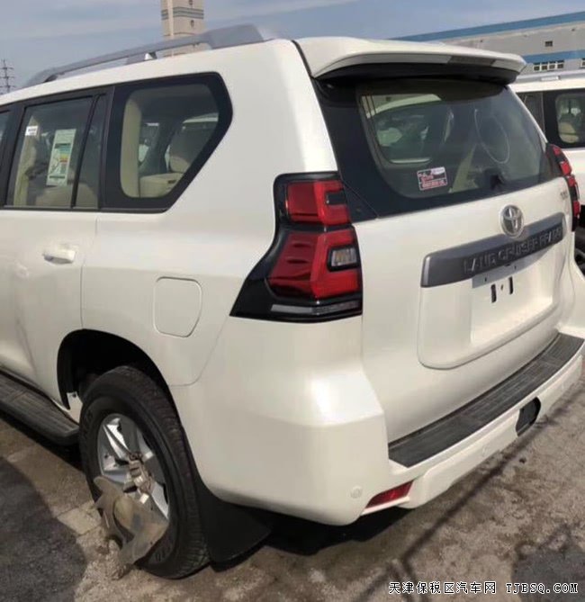 2018款豐田霸道3000中東版 七座/17輪/底掛備胎現(xiàn)車54萬