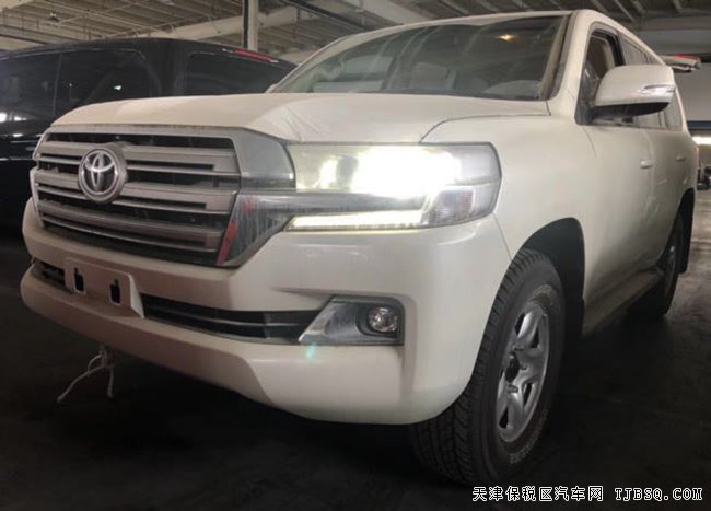 2018款豐田酷路澤4500中東版 柴油版現(xiàn)車(chē)優(yōu)惠巨獻(xiàn)