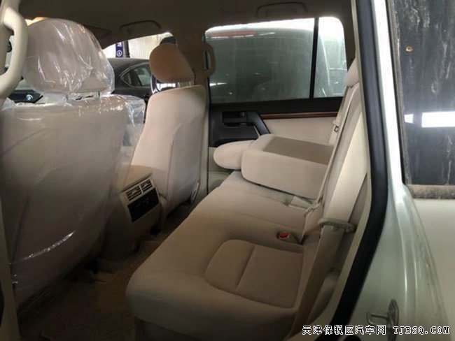 2018款豐田酷路澤4500中東版 柴油版現(xiàn)車(chē)優(yōu)惠巨獻(xiàn)