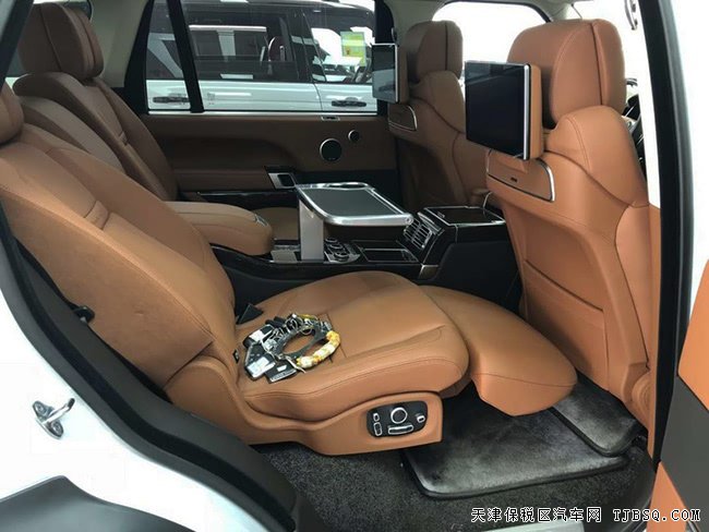 2017款路虎攬勝SV巔峰創(chuàng)世加長(zhǎng)版 現(xiàn)車尊享奢華
