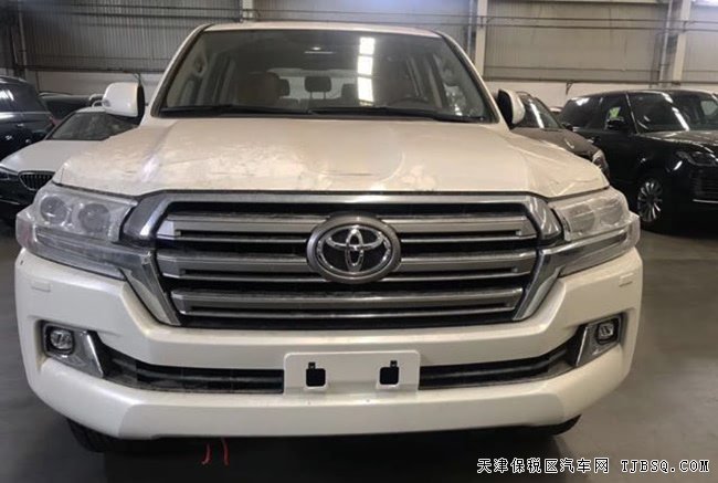 2018款豐田酷路澤4500柴油中東版 7座/大燈清洗現(xiàn)車94萬