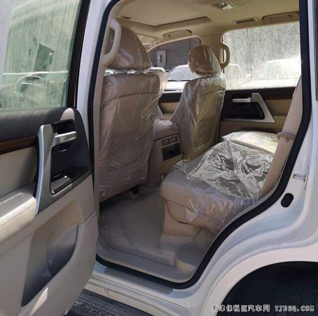 2018款豐田酷路澤5700中東版 天窗/8氣囊/18輪現(xiàn)車101萬