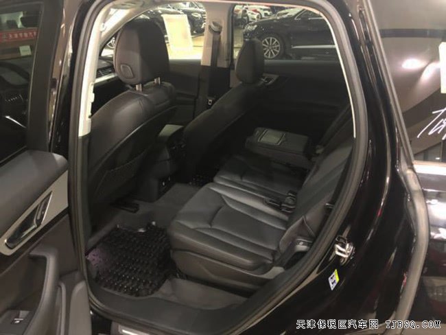 平行進(jìn)口車(chē)18款?yuàn)W迪Q7加規(guī)版 全景/20輪/七座現(xiàn)車(chē)58萬(wàn)